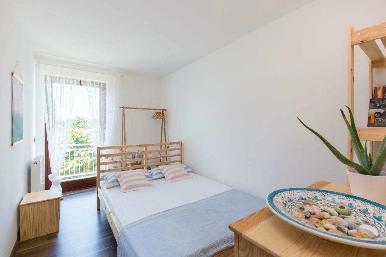 Casa Flora 3-Minutes' Walk From The Beach Novigrad  Exterior photo